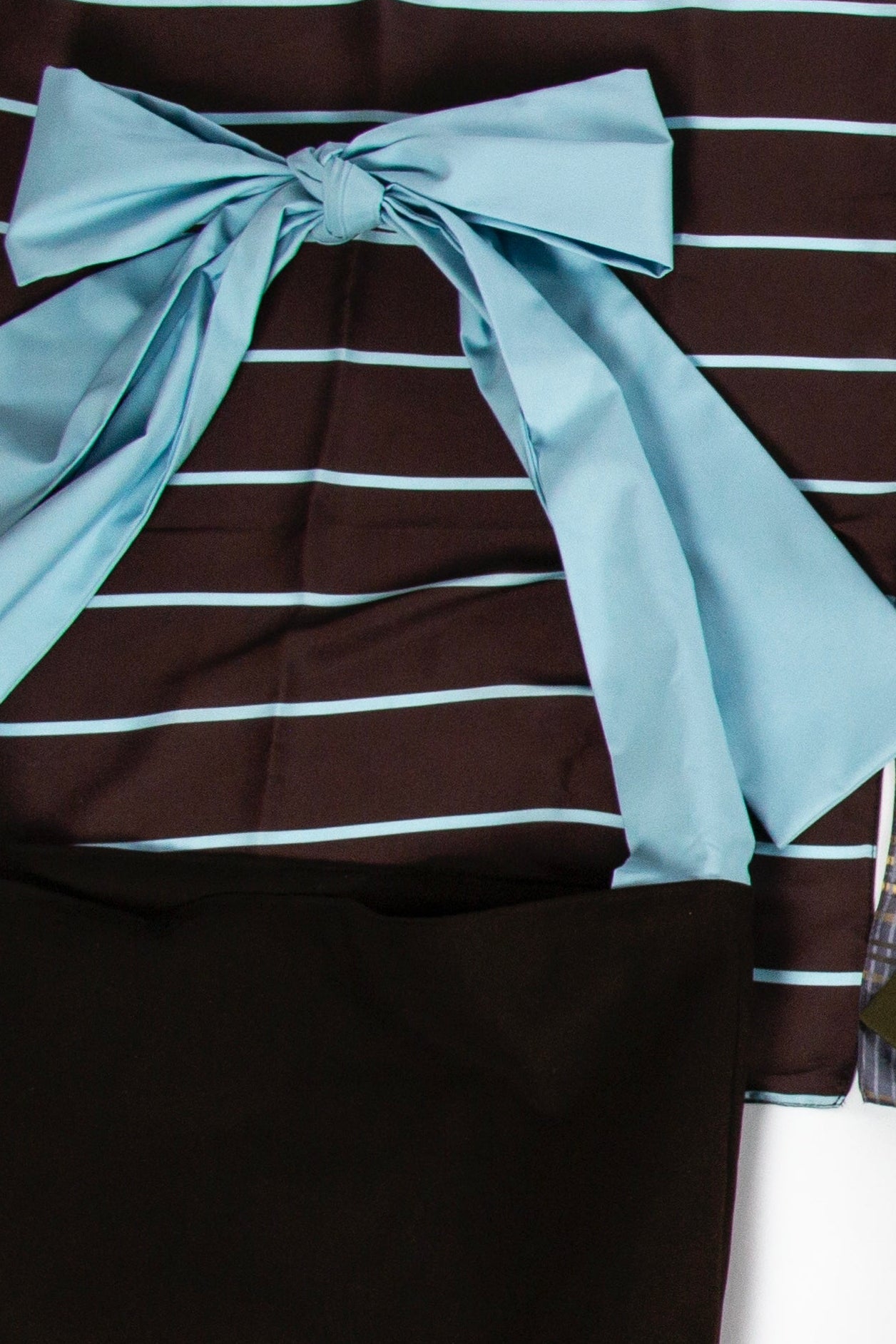 bag and scarf set.